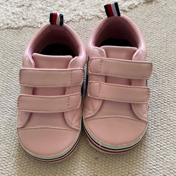 Tommy Hilfiger Baby Shoes - size 4 - Picture 3 of 5